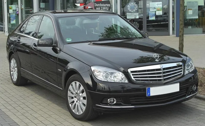 Mercedes c‑klasa W204 — specyfikacje, osiągi i realne wyniki testów